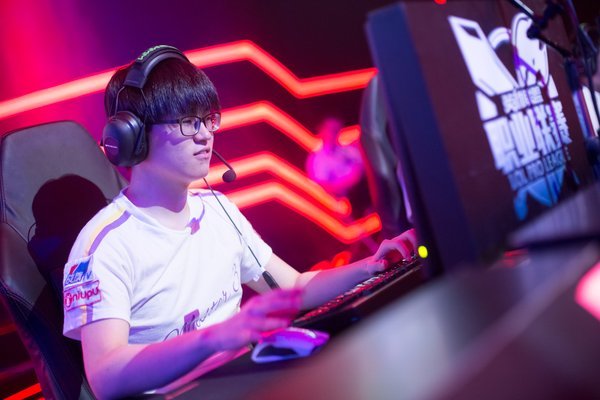 开云体育-DK血洗LGD，Keria完成史诗逆转顶尖较量八强赛，让粉丝疯狂欢呼的简单介绍