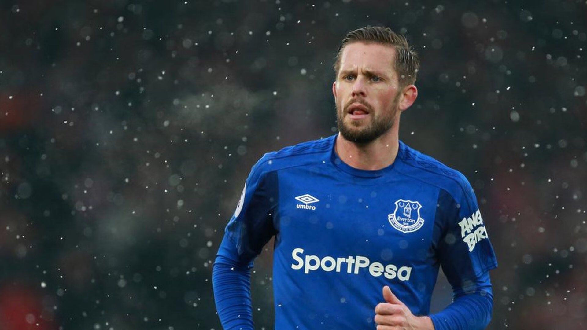 开云体育-人墙之下，76人的铁壁防守如何让老鹰双翼折戟